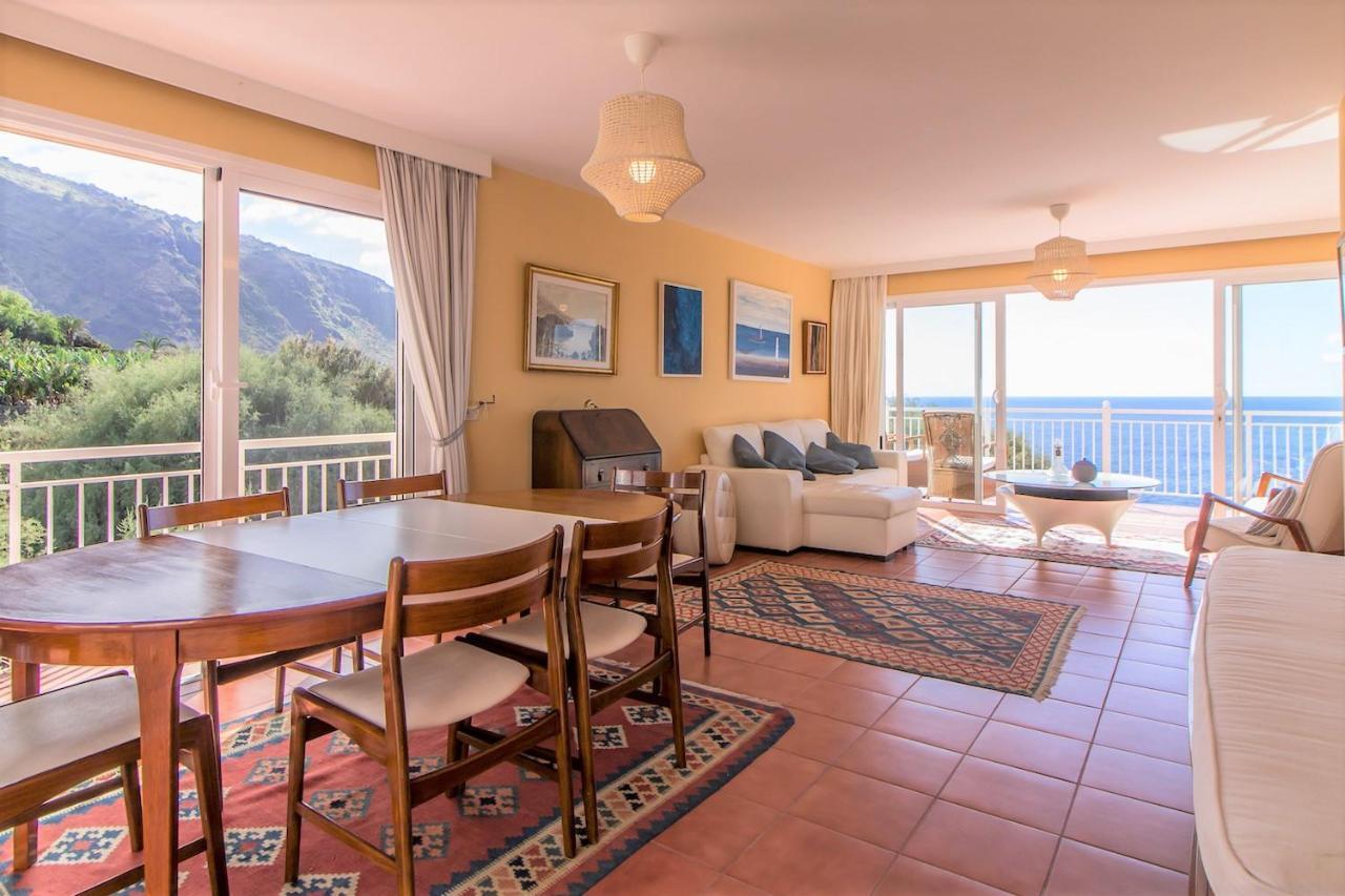 Villa In Protected Space In Front Of The Sea Los Realejos Esterno foto