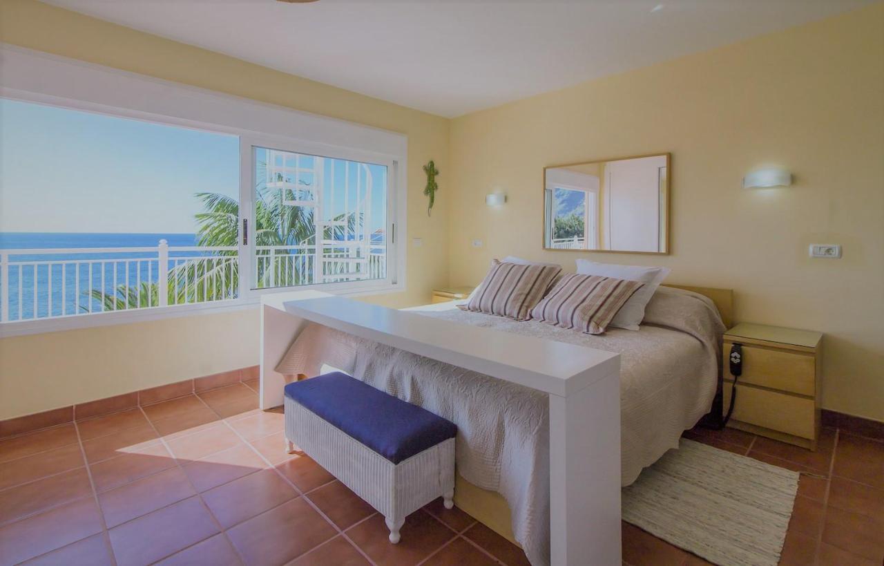Villa In Protected Space In Front Of The Sea Los Realejos Esterno foto