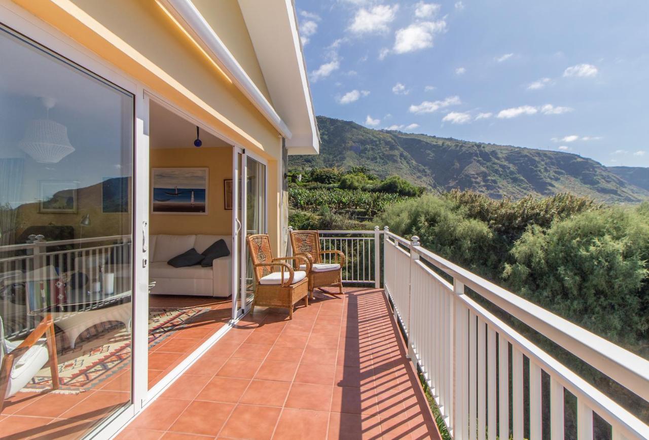 Villa In Protected Space In Front Of The Sea Los Realejos Esterno foto